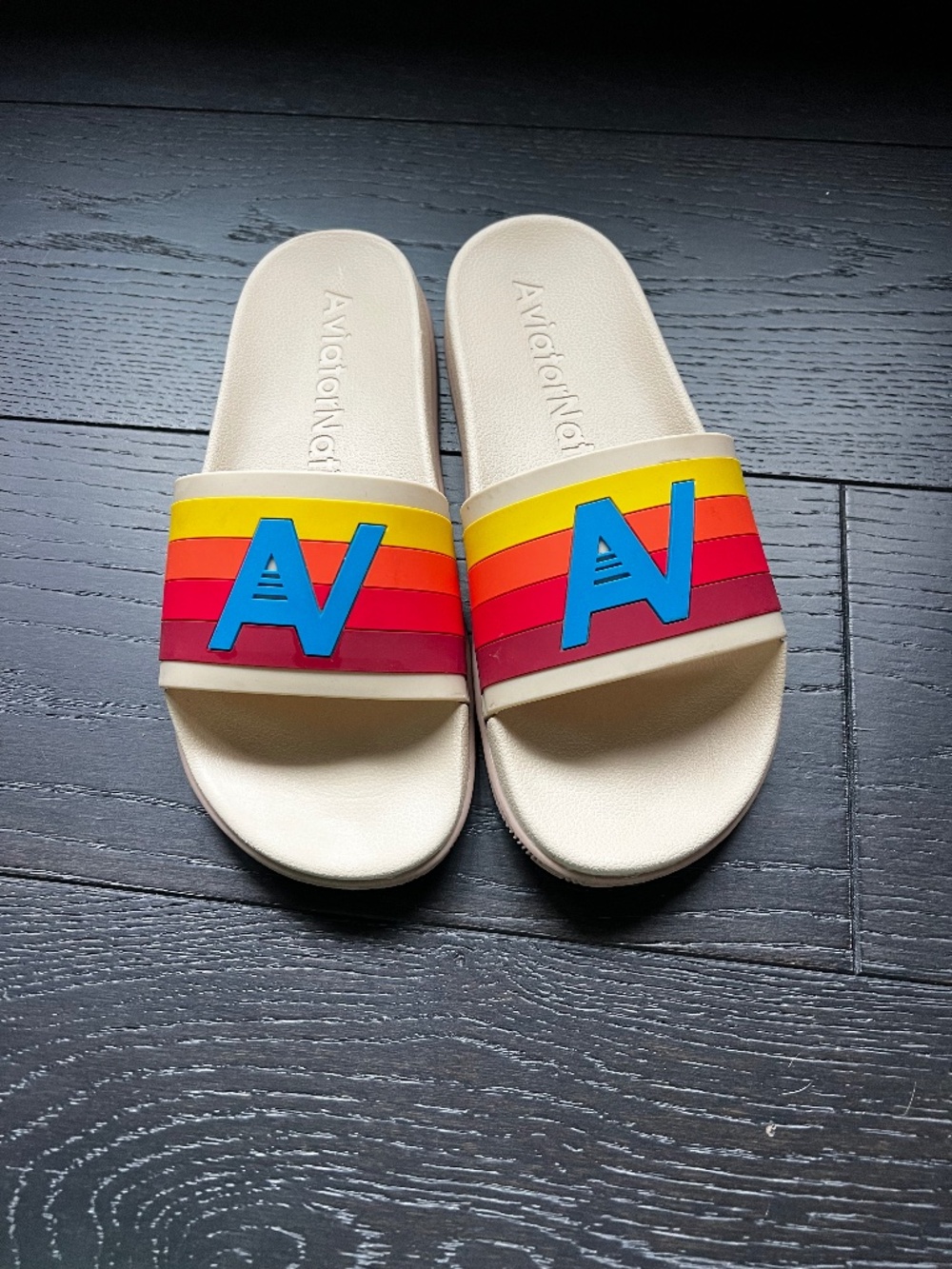 Aviator Nation Logo Rainbow 4-Stripe Slides – Ecru